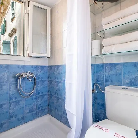 Lägenhet Mitropoleos *