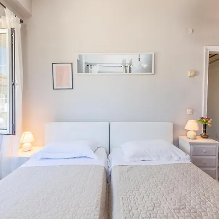 Mitropoleos * Corfu (city)